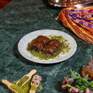 Çikoaltalı Cevizli Baklava